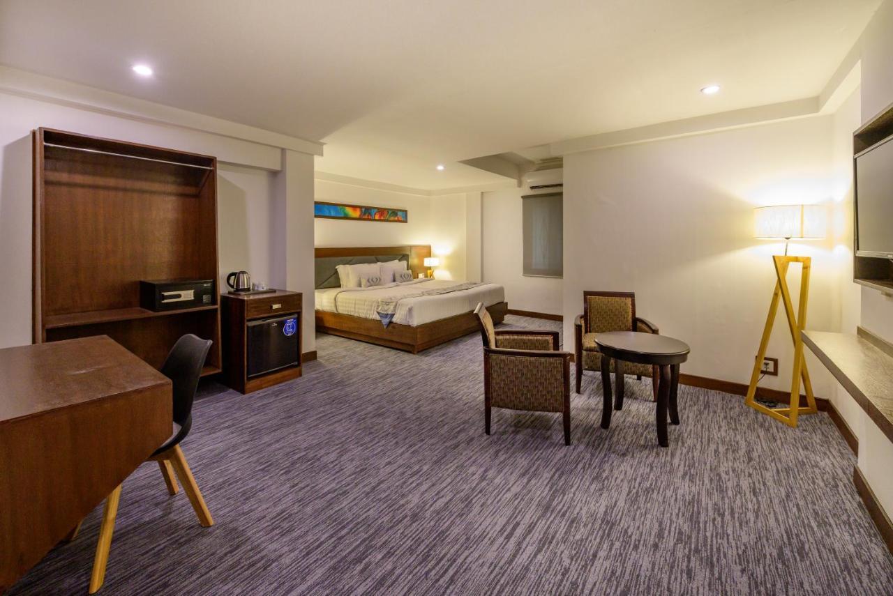 Hotel Zakaria International Dhaka Buitenkant foto